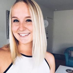 Meet your Posher, Claire